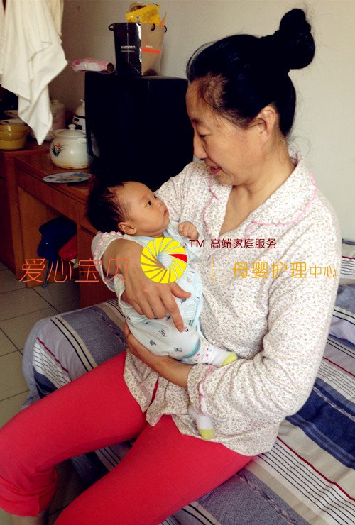 �ڽ�����ɩҦ��Ӣ�Ļ����£�����������׳�ɳ���