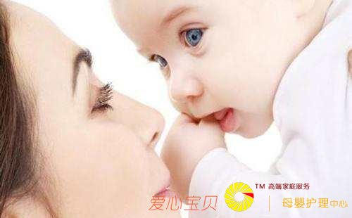 奶奶带孙子问我要工资, 一气之下我请了保姆!