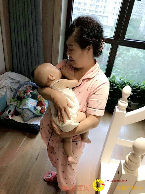 北京爱心宝贝家政公司高级育婴师李宝华近照