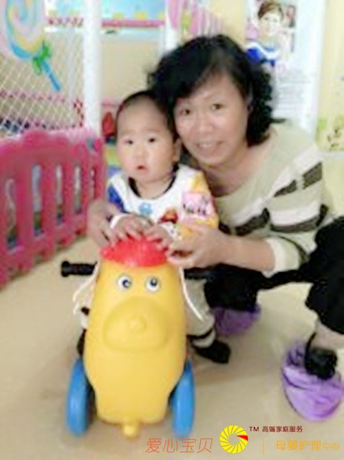 北京爱心宝贝家政公司高级育婴师李宝华近照