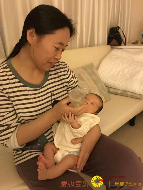 北京爱心宝贝家政公司高级月嫂武丽芳近照