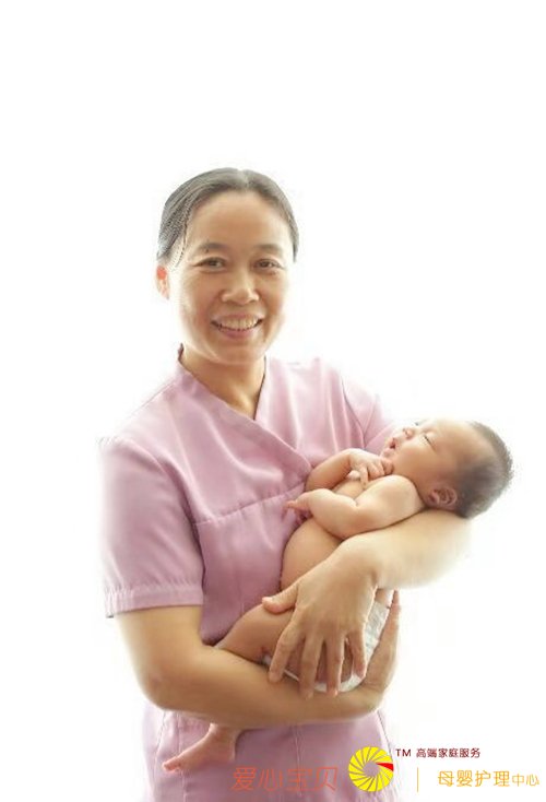 北京爱心宝贝家政公司高级月嫂武丽芳近照