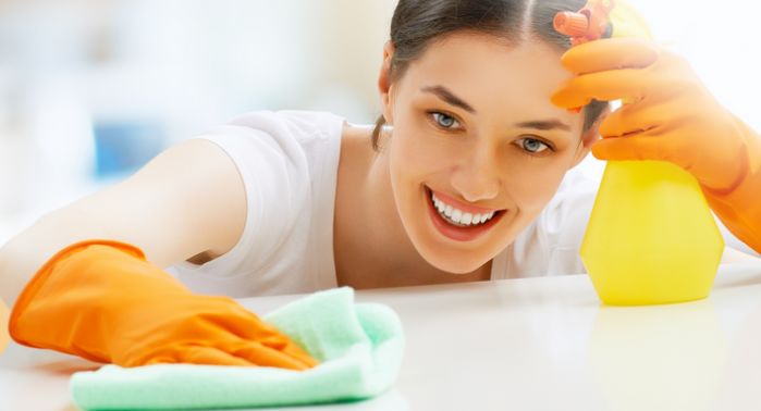 �������������ҵ�ķ�չ�ص㼰�Ա�������ʾ