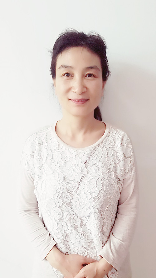 北京爱心宝贝家政服务公司高级育儿嫂廉爱军近照