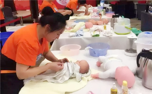 成都市举办2017成都家政职业技能竞赛活动