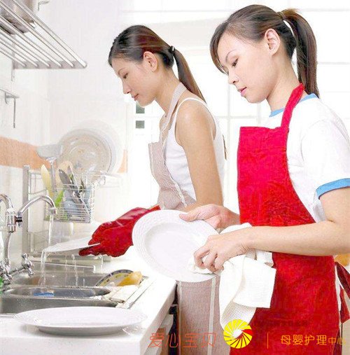 “顶班保姆”一天400找不到