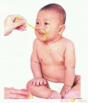 避免给宝宝饮用高钙奶