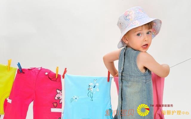 人才市场玩“噱头”招聘会招保姆?