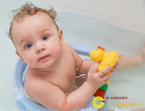 数学老师转行当月嫂攒下百万元 你服不服?