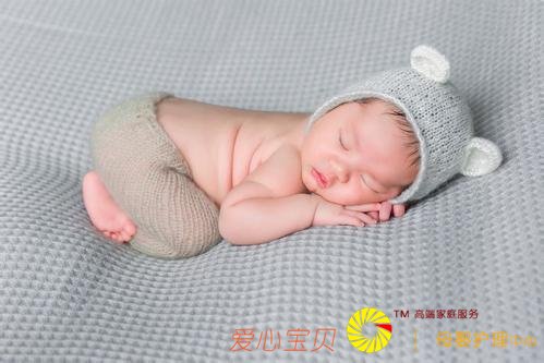 金牌月嫂月薪已超过万元而且每年都在涨