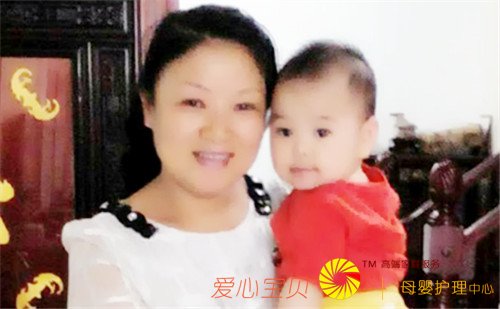 育儿嫂知识:怎样让宝贝不怕生人