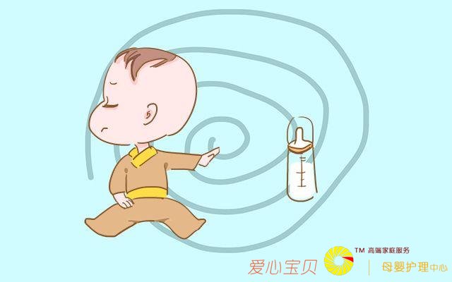 宝宝的这几种表现说明他吃饱了,看到可别再强喂孩子了