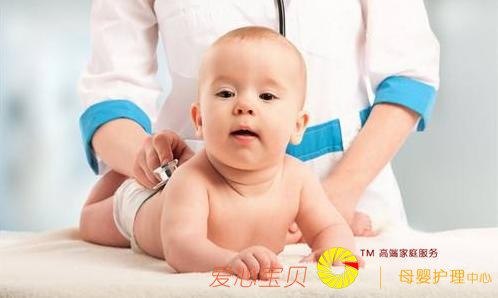 宝宝多趴着好处多,想让宝宝多趴着,其实也得用对技巧