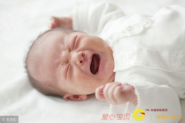 宝宝不吃奶?那是厌奶期到了