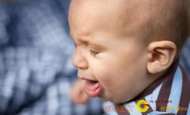 喂奶要警惕这种情况,会影响宝宝生命