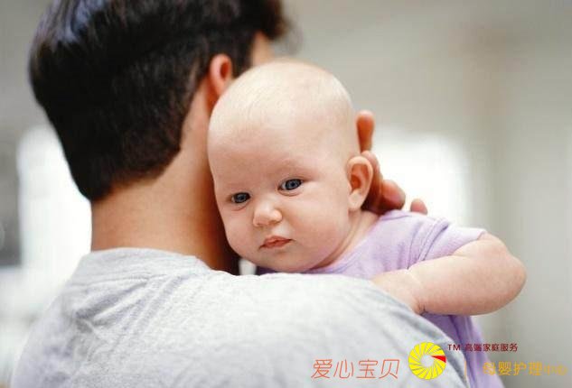 宝宝一旦有这两种反应,家长就别强行喂养了,对孩子不好