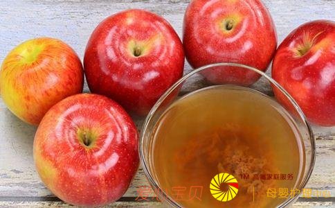宝宝吃苹果泥好处多 六种做法要记牢