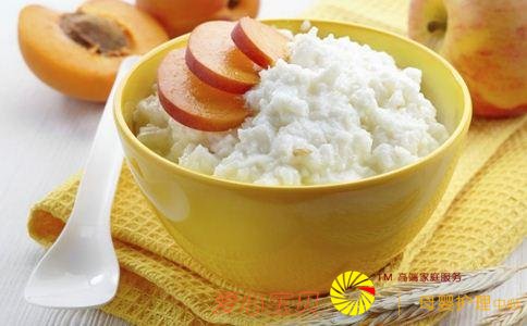 宝宝吃苹果泥好处多 六种做法要记牢