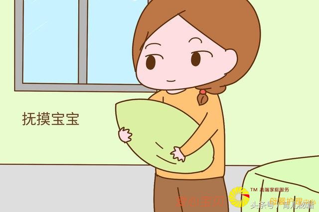 拍一拍容易哄宝宝睡觉,很多宝妈都想错了,摸一摸效果会更好