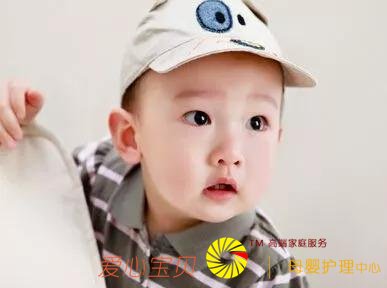 孩子这么快就喜欢上了育儿嫂,原来是用了这三招