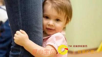 孩子这么快就喜欢上了育儿嫂,原来是用了这三招