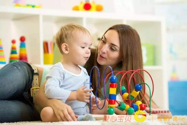 孩子这么快就喜欢上了育儿嫂,原来是用了这三招