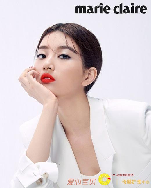 ����Ů���� ��������ʱװ��־���ع�