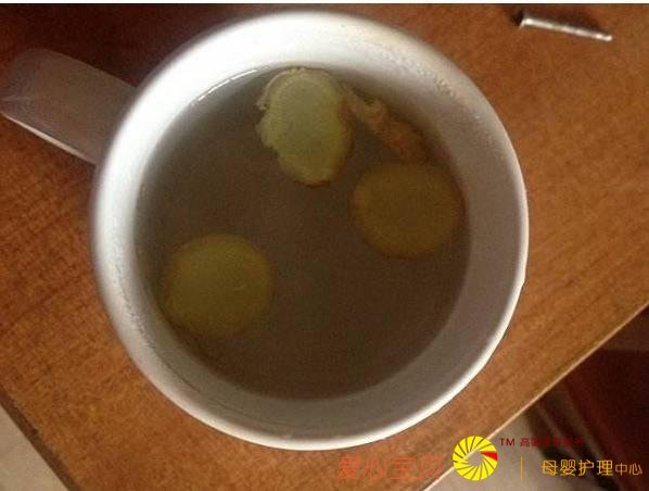 ��Ȼ�ġ�����ˮ����ÿ����һ��������������������������ݣ�