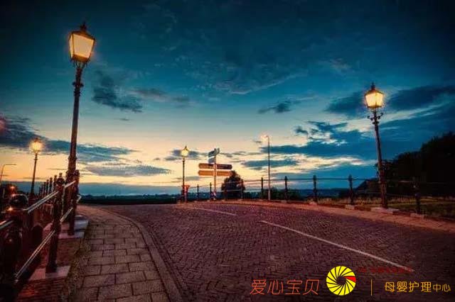 ���У�����һ���˵����У����е�˵˵