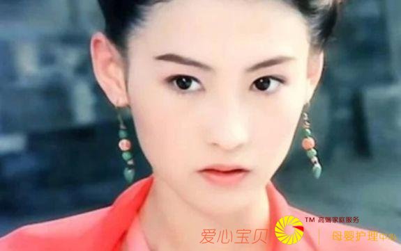 ����Ȧ�ﱻ��Ϊ���߼�������6λŮ���ǣ�ԭ����������