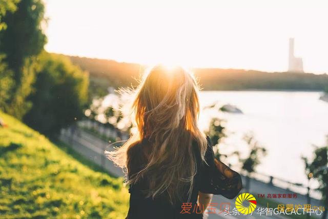 Ӣ����ѧ��һ����˶ʿˮ��ˮ�������ڶ���ͬѧ����ô˵~
