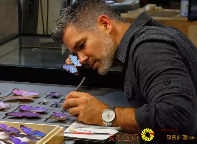 ����֪������Ʒ��Christopher Marley��Ȼ����չ�׳�����