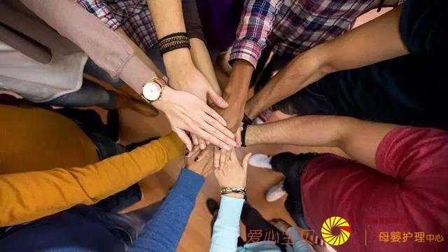 ����Ҫ�չ������������ս�ֹ�й�����ѧ��˹̹����һ���Ͳ���Ӧ