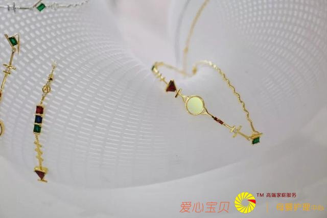 �Ϻ���ʱװ���������Ȥζ�м��������ڶ���������֮��