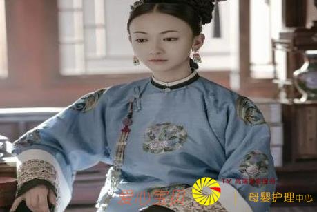 �������������ķ�װ����ɫ�����ɫ������ͼ9����ȴֻ����һ��