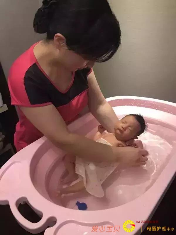 �����ˣ�����ɩ����������ϴ��Ų�����������ĸӤ����