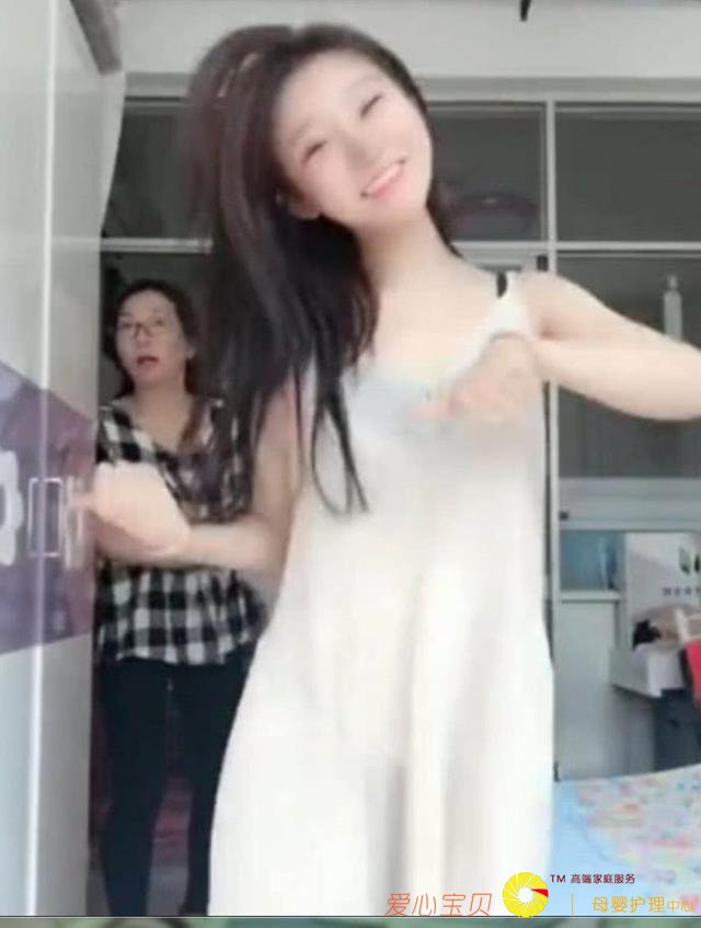 ����������ˣ������赸ĸŮһ���������ѣ���������ĸ�