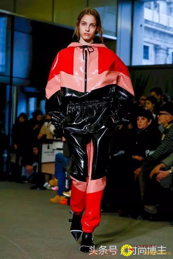 ��ˮ�⼡���ĵ���Ƥ���� ǿ�ҹ����Ϊʱ�н��ʱ���³�