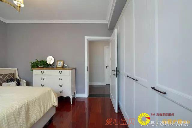 �ۣ������·�װ����Ư����һ�������������ˣ�һ����ϲ����