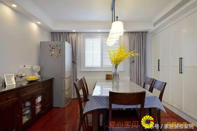 �ۣ������·�װ����Ư����һ�������������ˣ�һ����ϲ����