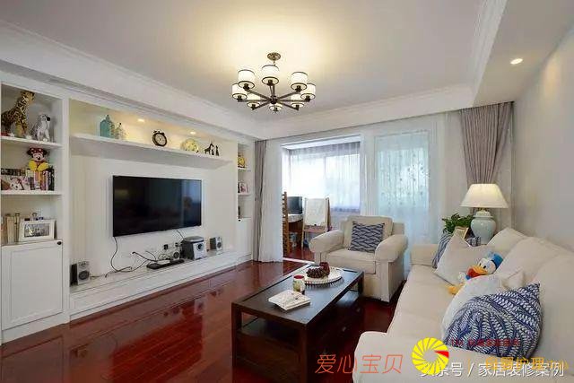 �ۣ������·�װ����Ư����һ�������������ˣ�һ����ϲ����