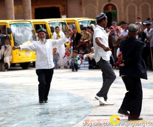 ʵ�ģ���ʲ��ͷ�����˵�ά������赸��ͼ��