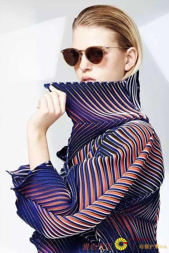 �ձ�����ʱװ��ƴ�ʦ