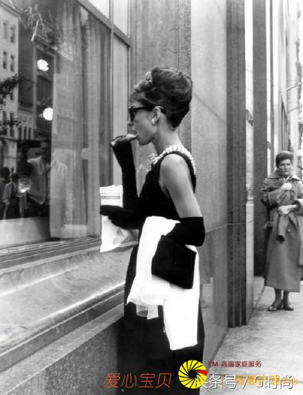 �¾�����ϣʱװ��ƴ�ʦHubert de Givenchy