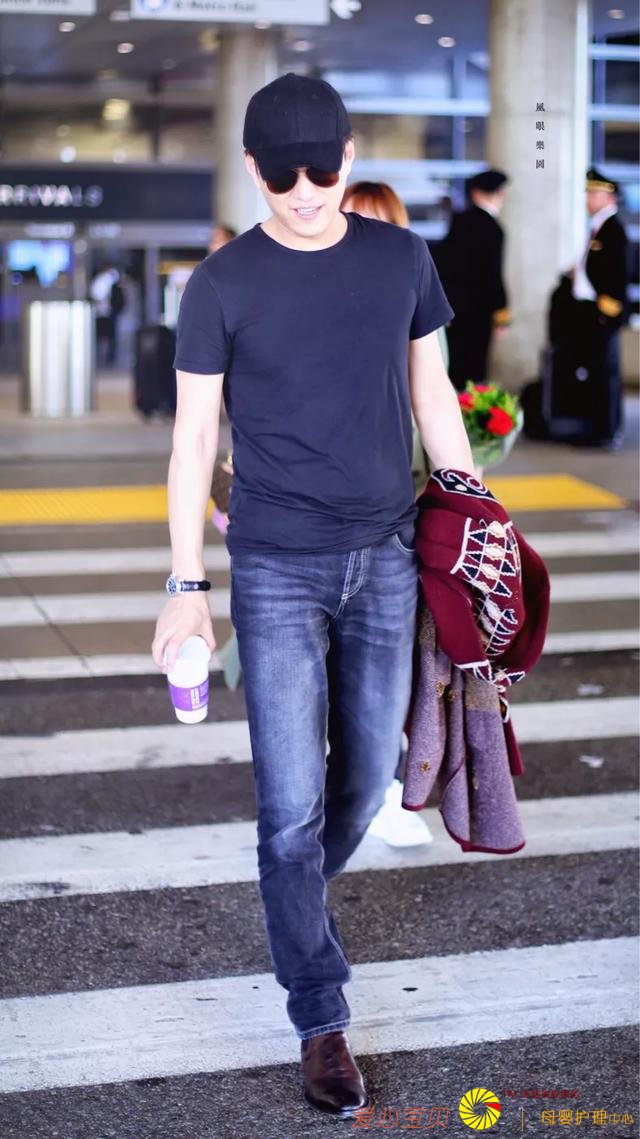 ������Ӱ�ڵ��ӽڽ��������Ļ Ӱ�Ӿ��ǽ���������Ȼ�����ϯ