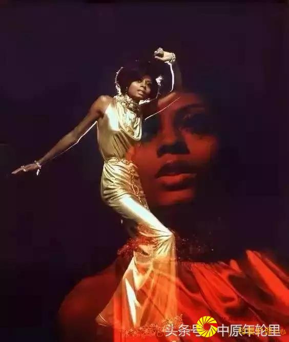 80������赸����ѧ����Ťƨ�ɾ����ˣ�