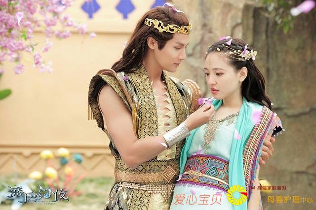 ��ʢ�ƻ�ҹ���ർ̫���°���ɫ�ˣ�˯��Ҳδ�ӹ�����ٻ��װ����