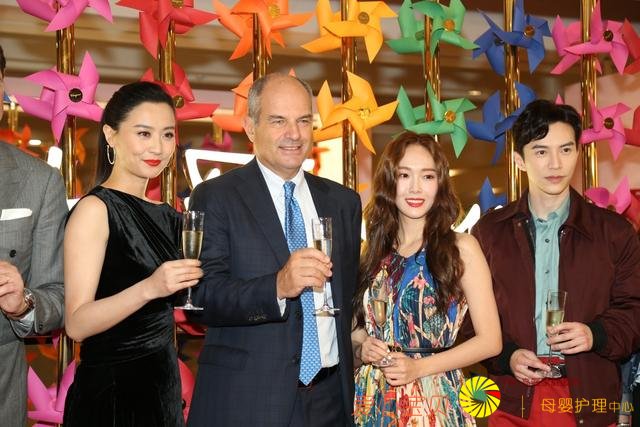 ��ʱ Jessica֣����������¸� ʥ����Krystal��ѩ