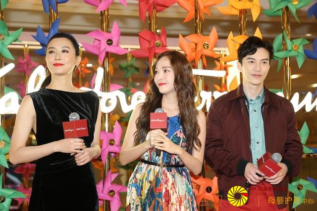 ��ʱ Jessica֣����������¸� ʥ����Krystal��ѩ