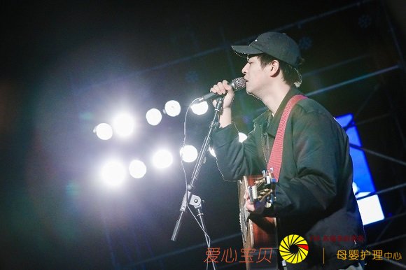 京东电脑<a data-cke-saved-href=http://www.5cocoi.com href=http://www.5cocoi.com target=_blank class=infotextkey>数码</a>掀起“敢玩好音乐”浪潮,引爆社会化传播